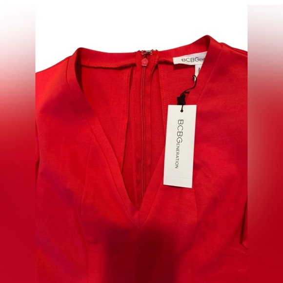 Red Flutter Sleeve Mini Dress XS BCBGeneration V-Neck Cocktail Party Date Night - Picture 4 of 5